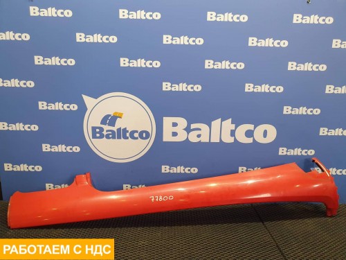 Накладка лобового стекла левая